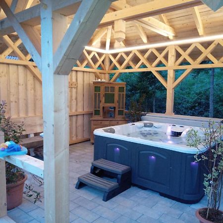 Feriengut Zum Fuerst'N Mit Aussenwhirlpool Und Sauna Eppenschlag ภายนอก รูปภาพ