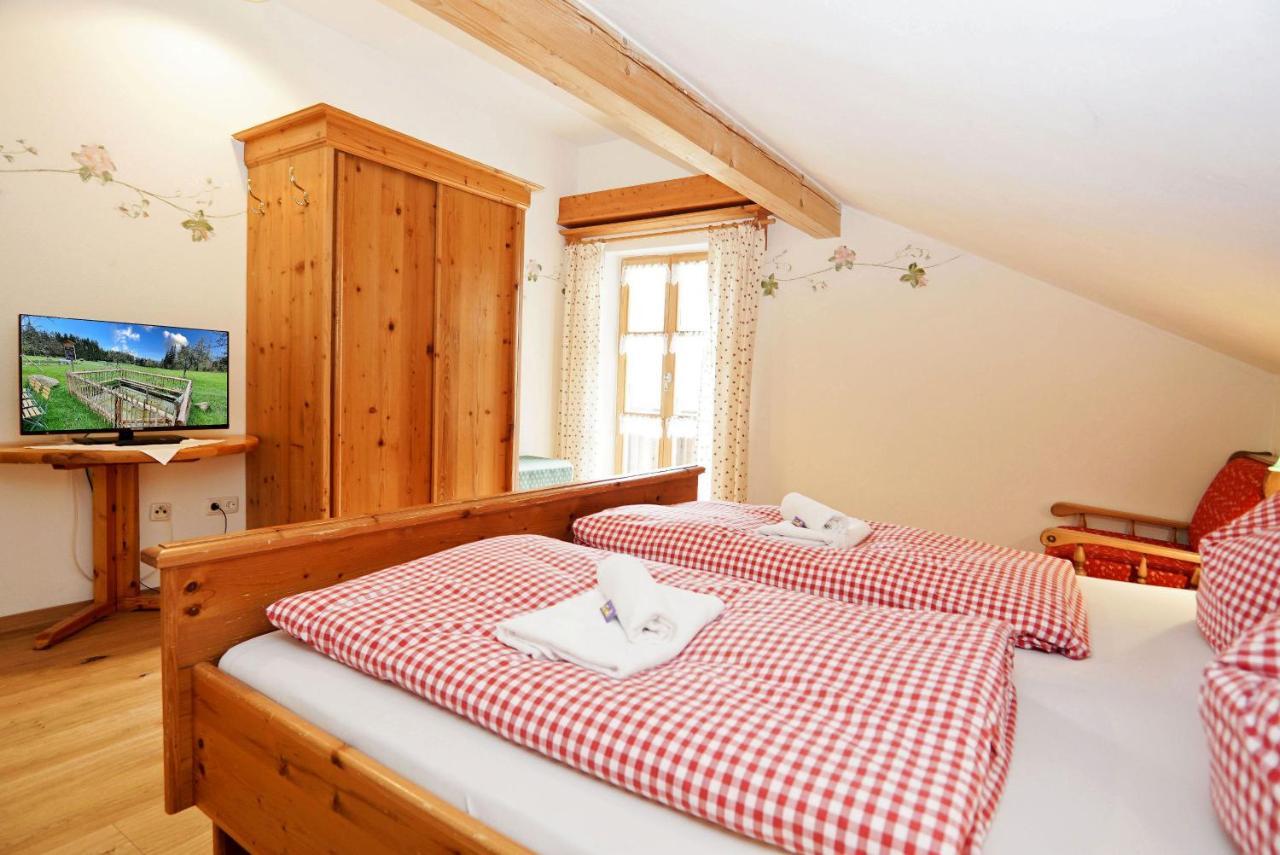 Feriengut Zum Fuerst'N Mit Aussenwhirlpool Und Sauna Eppenschlag ภายนอก รูปภาพ