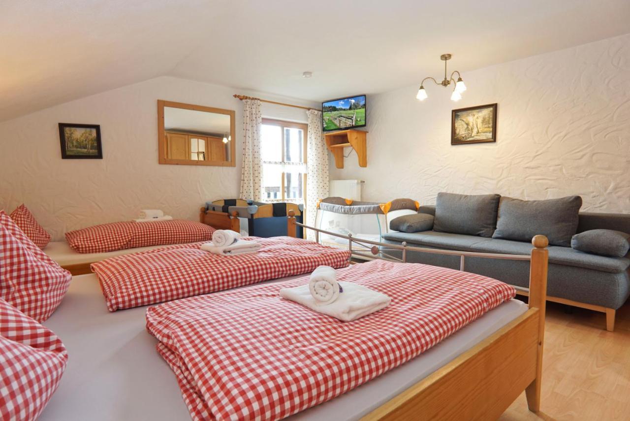 Feriengut Zum Fuerst'N Mit Aussenwhirlpool Und Sauna Eppenschlag ภายนอก รูปภาพ